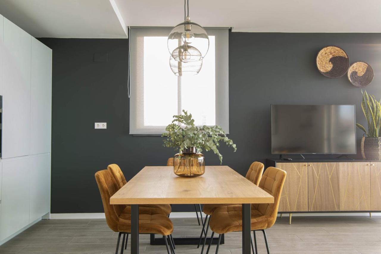Modern Sea Front East Wind Apartment Аликанте Екстериор снимка