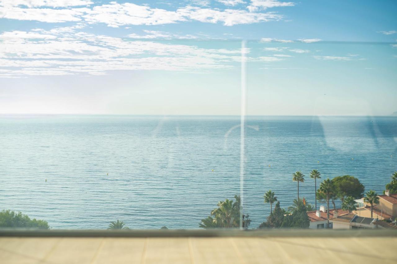 Modern Sea Front East Wind Apartment Аликанте Екстериор снимка