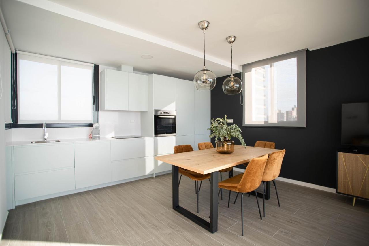 Modern Sea Front East Wind Apartment Аликанте Екстериор снимка